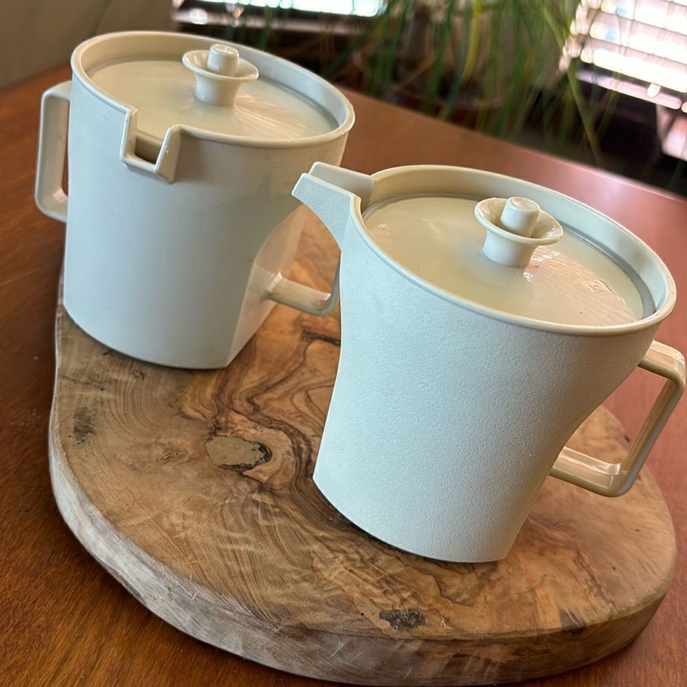 Vintage Tupperware Push Button Creamer & Sugar Set
